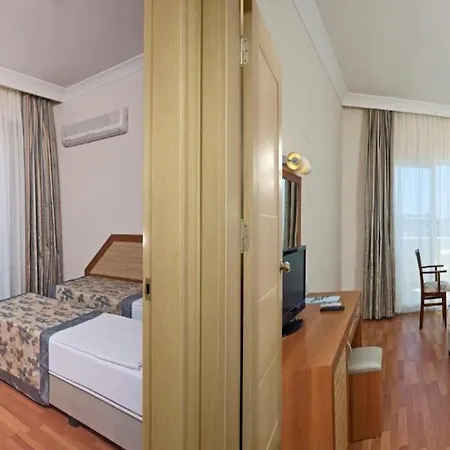 Resort Titan Garden Ultra 4*