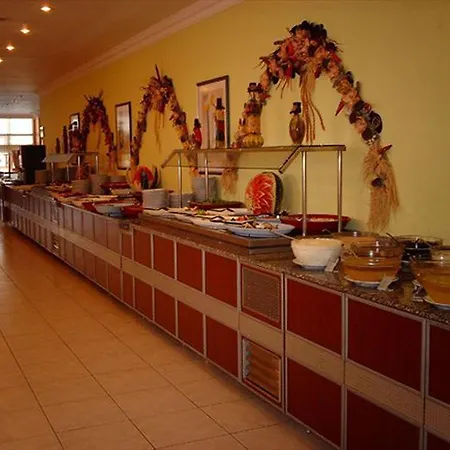 Titan Garden Ultra Konaklı