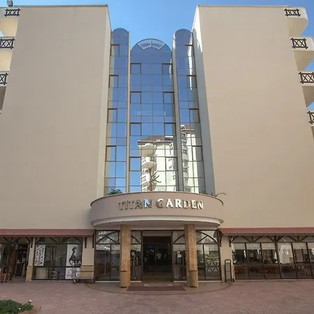 Titan Garden Ultra Resort Konaklı