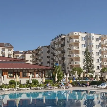 Titan Garden Ultra Konaklı