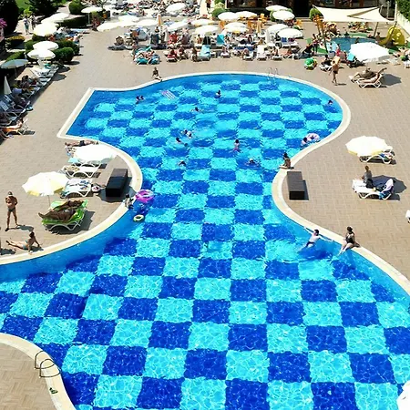 Titan Garden Ultra 4*