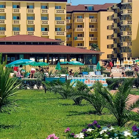 Resort Titan Garden Ultra 4*