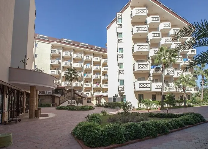 Semesteranläggning (resort) Titan Garden Ultra