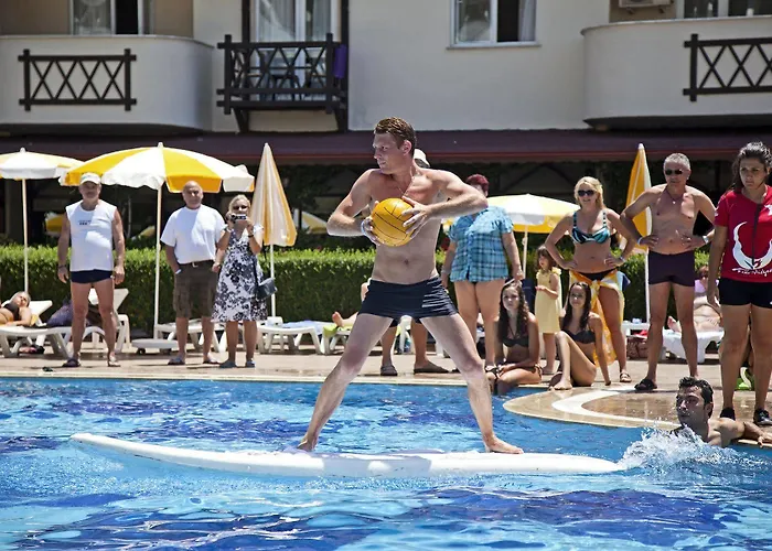 Semesteranläggning (resort) Titan Garden Ultra Konaklı