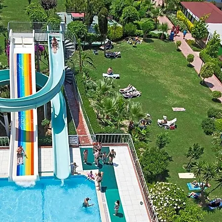 Resort Titan Garden Ultra 4*