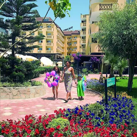 度假村 Titan Garden Ultra Konaklı