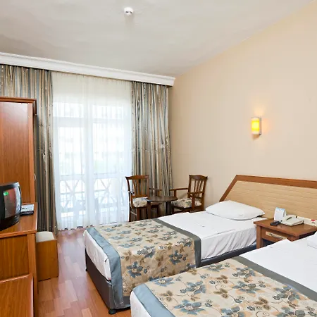 Titan Garden Ultra منتجع 4*